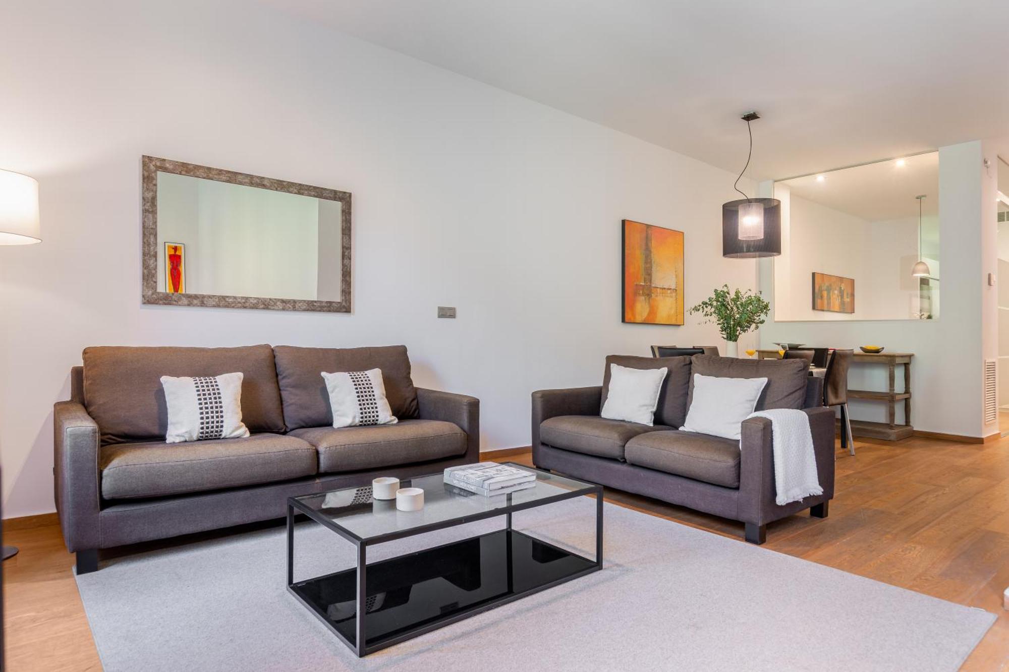 อัสปาซิโอส รัมบลา กาตาลุนยา สวีท Apartment บาร์เซโลนา ภายนอก รูปภาพ