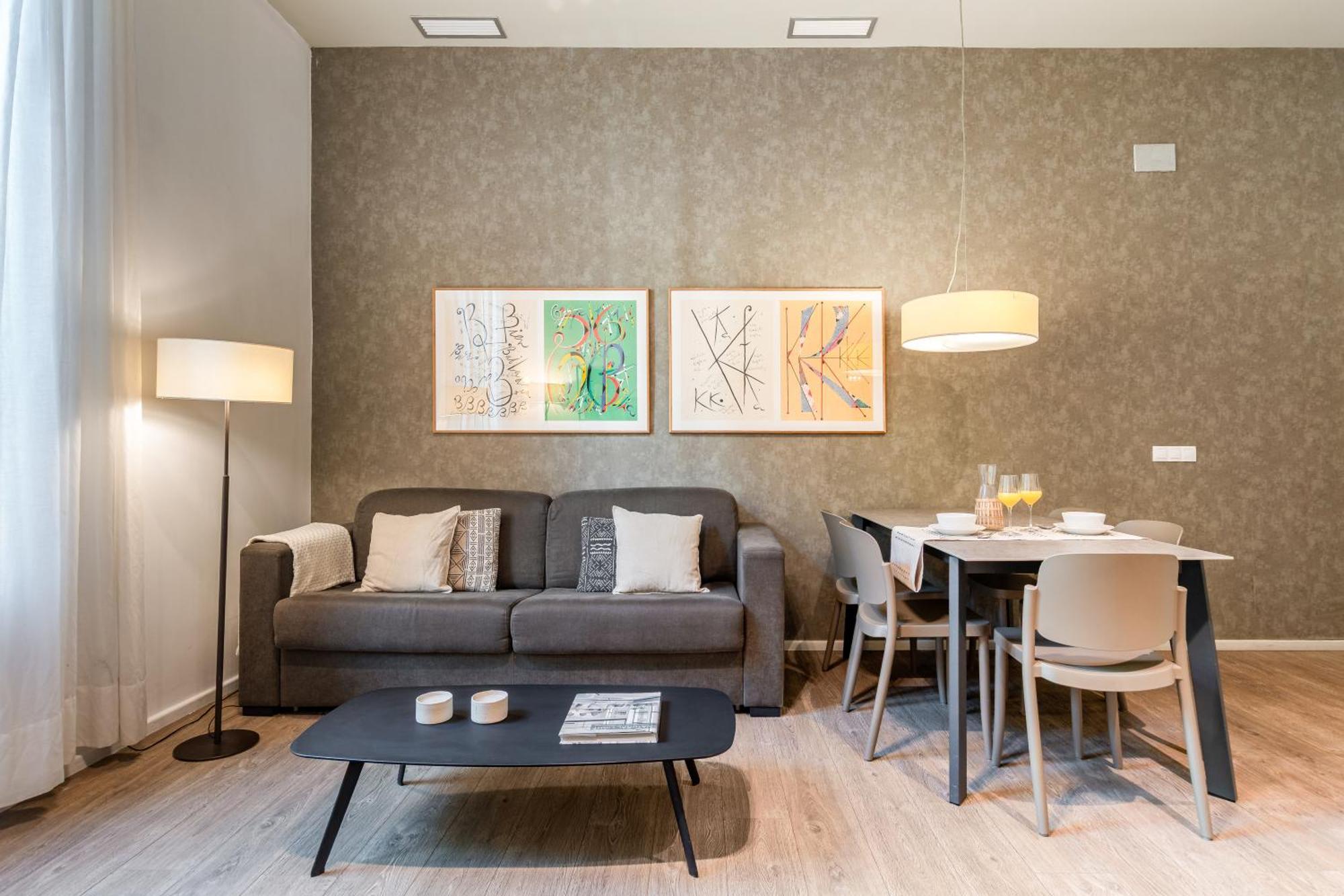 อัสปาซิโอส รัมบลา กาตาลุนยา สวีท Apartment บาร์เซโลนา ภายนอก รูปภาพ