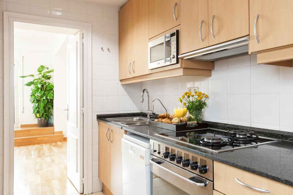 อัสปาซิโอส รัมบลา กาตาลุนยา สวีท Apartment บาร์เซโลนา ภายนอก รูปภาพ