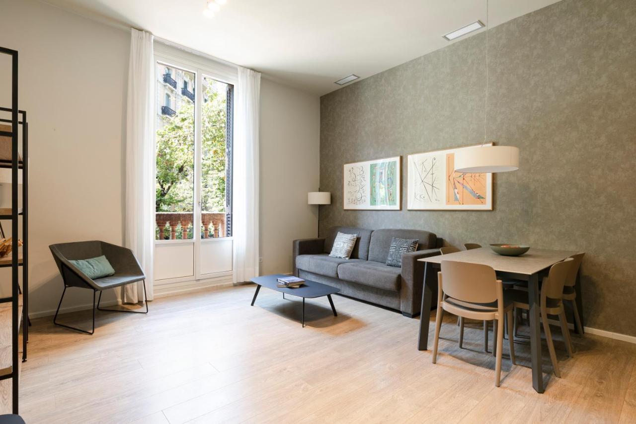 อัสปาซิโอส รัมบลา กาตาลุนยา สวีท Apartment บาร์เซโลนา ภายนอก รูปภาพ